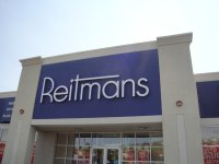 Store front for Reitmans